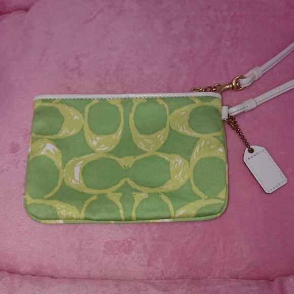 EUC Coach Sketch Signature Wrislet - Picture 3 of 6